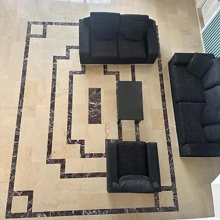 Amsterdam Economic 케메르